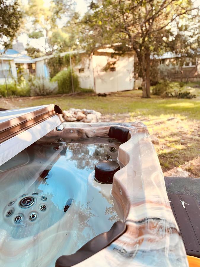 Jet Skis, View, Sleeps 8, Hottub, Firepit, Pet Friendly!