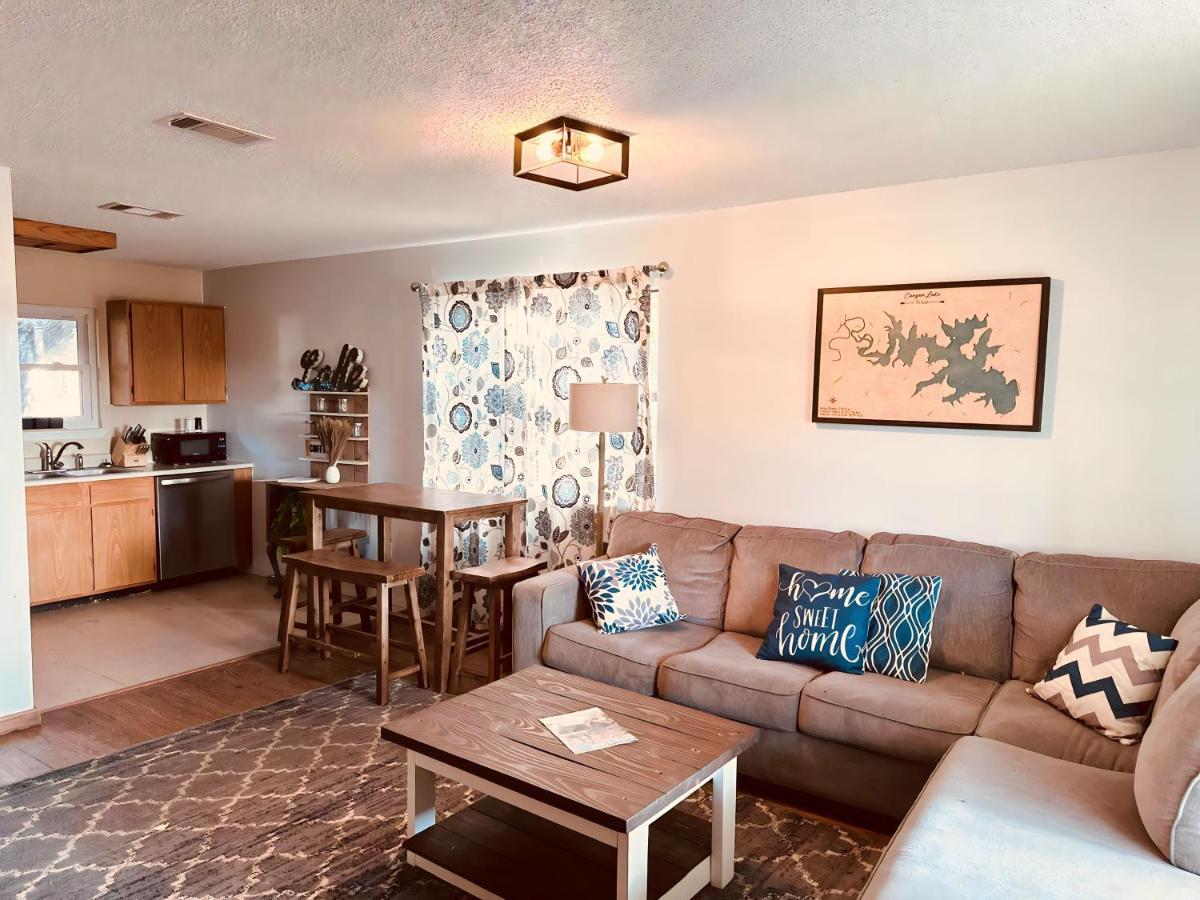 Jet Skis, View, Sleeps 8, Hottub, Firepit, Pet Friendly! Ferienhaus